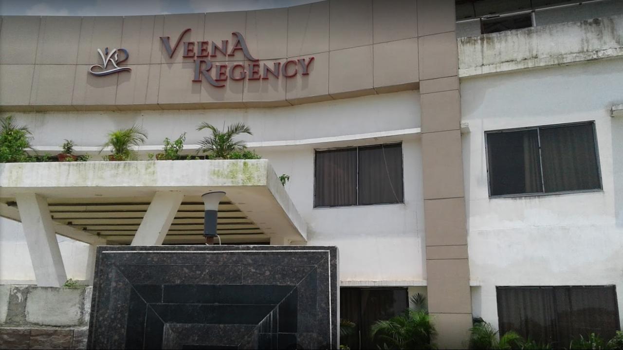 Hôtel Veena Regency à Chās Extérieur photo